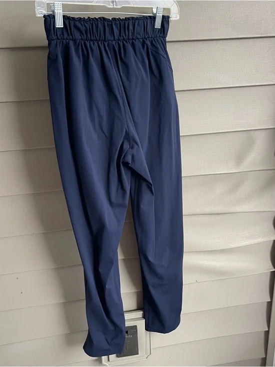 Lululemon Jogger Pants Drawstring Studio Athletic Stretch Navy Blue Women’s 4 - Picture 2 of 7